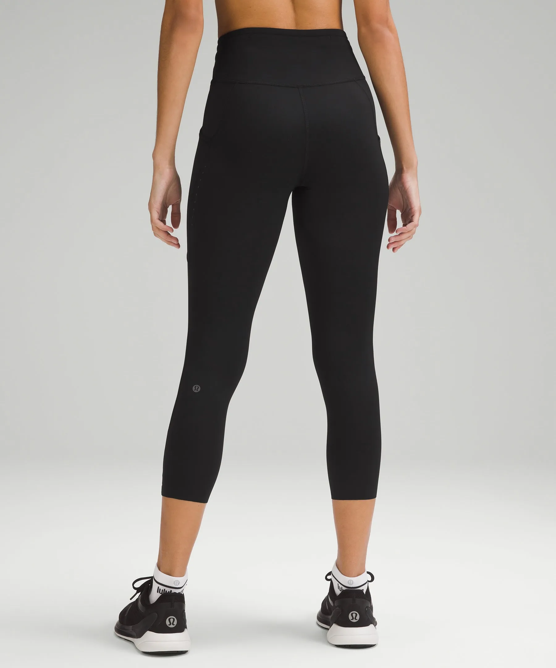 LULULEMON BLK FAST AND FREE HR 23